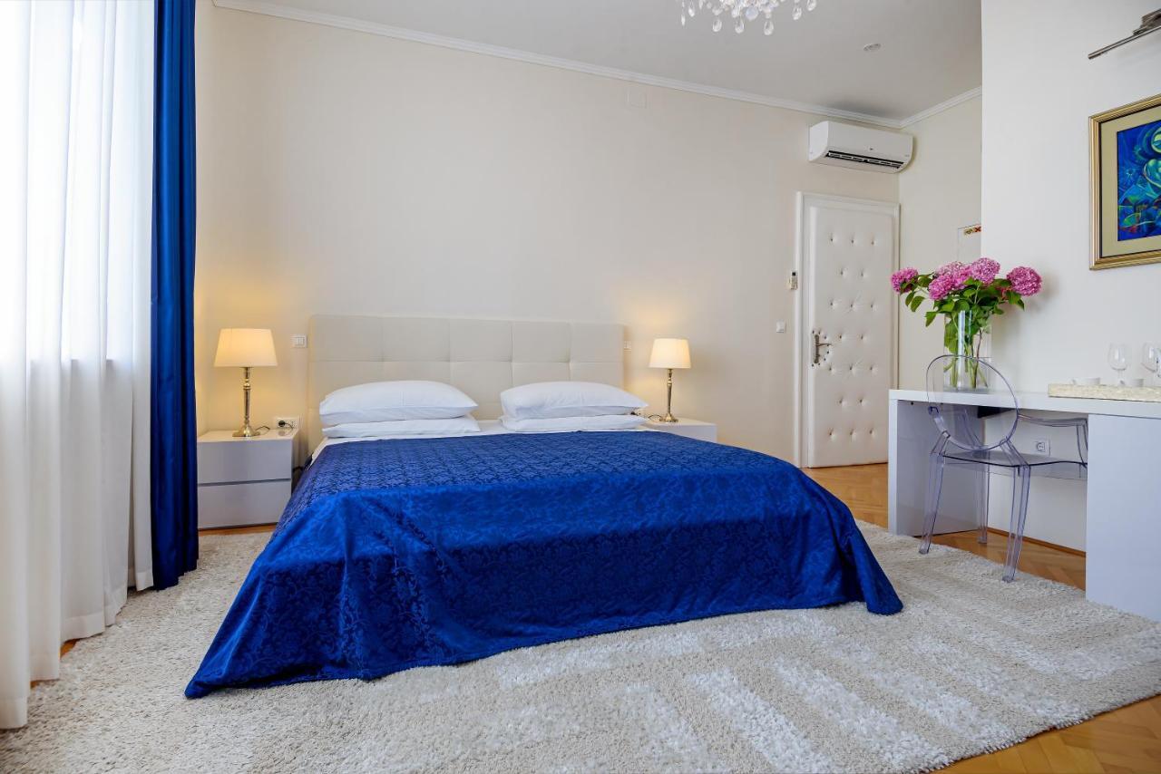 Palace Schoen Milesi - Esense Of Prestige - Private Pool - Free Parking - Old Money Style Luxury Rooms - Walking Distance To The Old Town, The Beach And All Amenities - Buralux Properties Split Eksteriør bilde