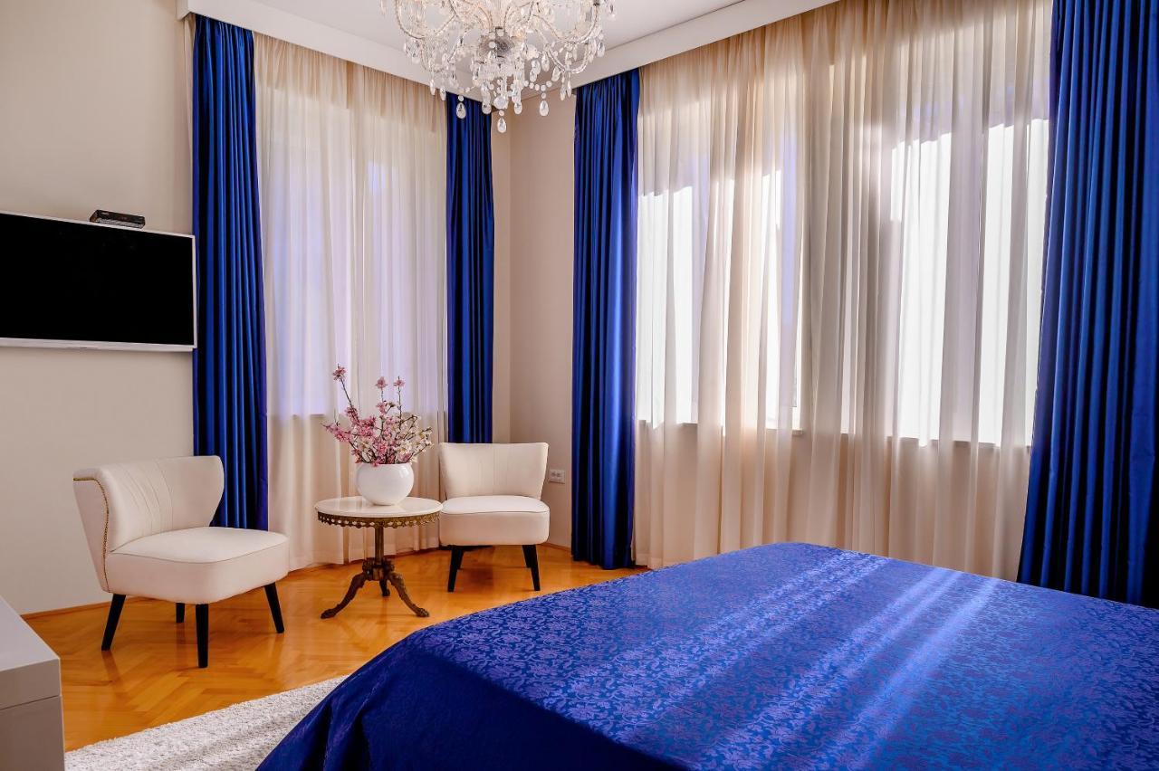 Palace Schoen Milesi - Esense Of Prestige - Private Pool - Free Parking - Old Money Style Luxury Rooms - Walking Distance To The Old Town, The Beach And All Amenities - Buralux Properties Split Eksteriør bilde