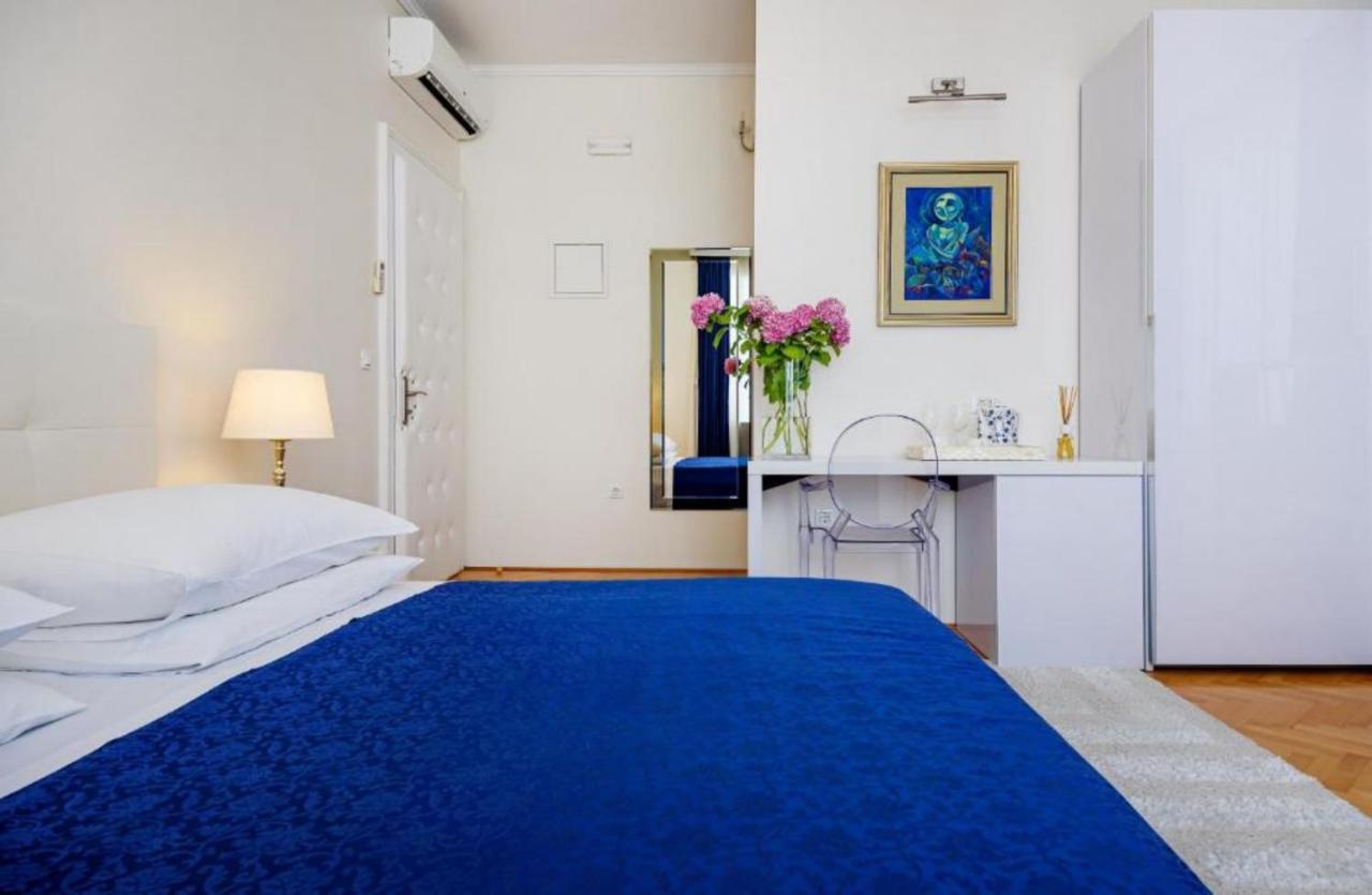 Palace Schoen Milesi - Esense Of Prestige - Private Pool - Free Parking - Old Money Style Luxury Rooms - Walking Distance To The Old Town, The Beach And All Amenities - Buralux Properties Split Eksteriør bilde