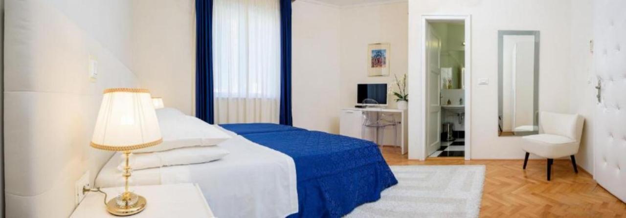 Palace Schoen Milesi - Esense Of Prestige - Private Pool - Free Parking - Old Money Style Luxury Rooms - Walking Distance To The Old Town, The Beach And All Amenities - Buralux Properties Split Eksteriør bilde